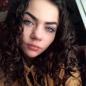 Meet your Posher, Paige